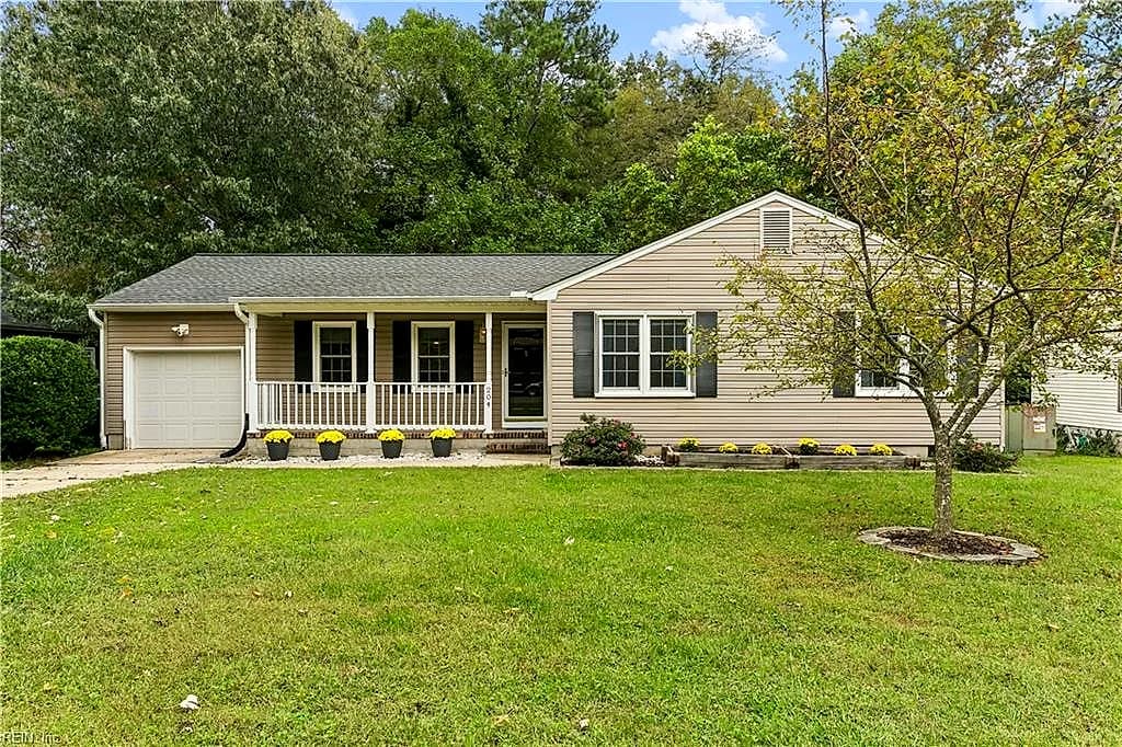 204 Wells RD, NEWPORT NEWS VA 23602 - Main photo