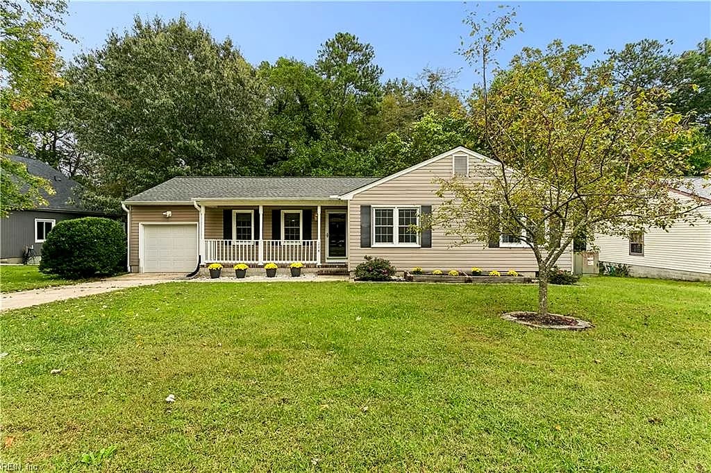 204 Wells RD, NEWPORT NEWS VA 23602 - Photo 4