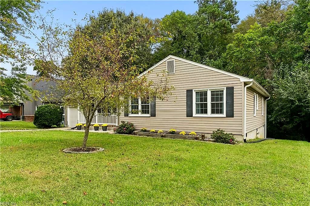204 Wells RD, NEWPORT NEWS VA 23602 - Photo 5