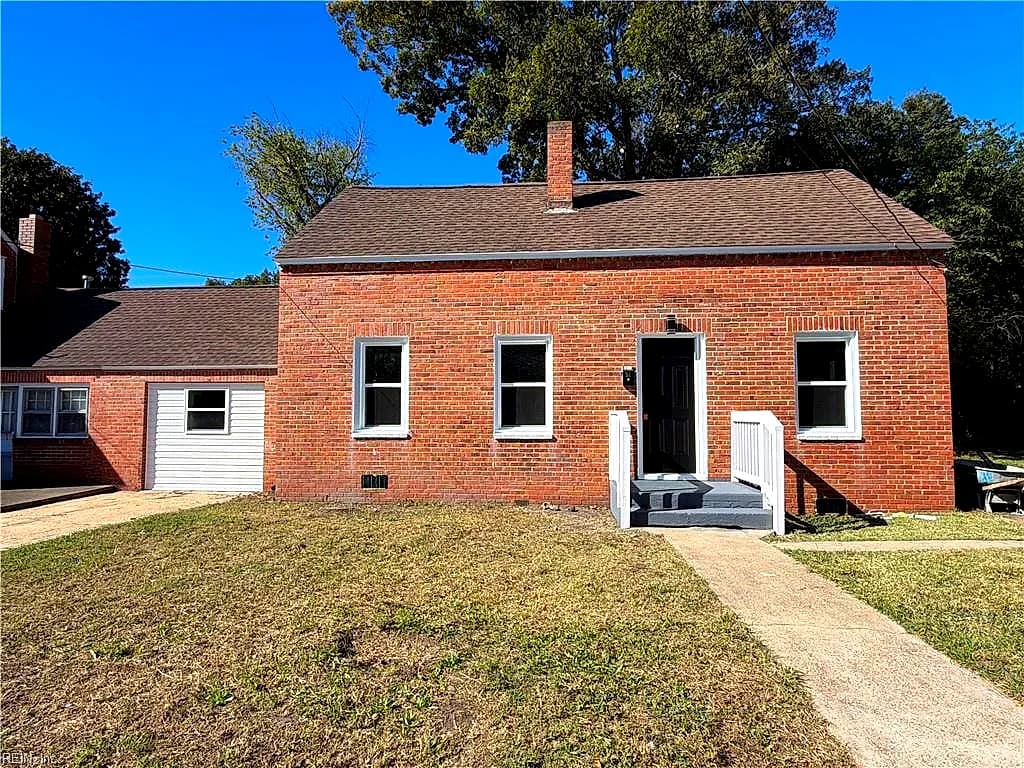 51 N Mary Peake BLVD, HAMPTON VA 23666 - Photo 2