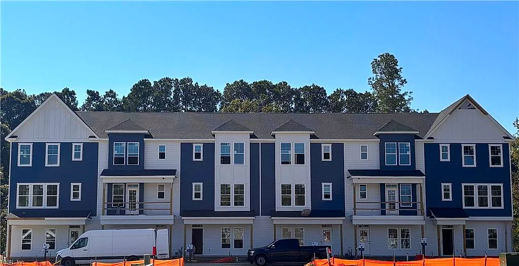 126 Lenas Way, Chesapeake, VA