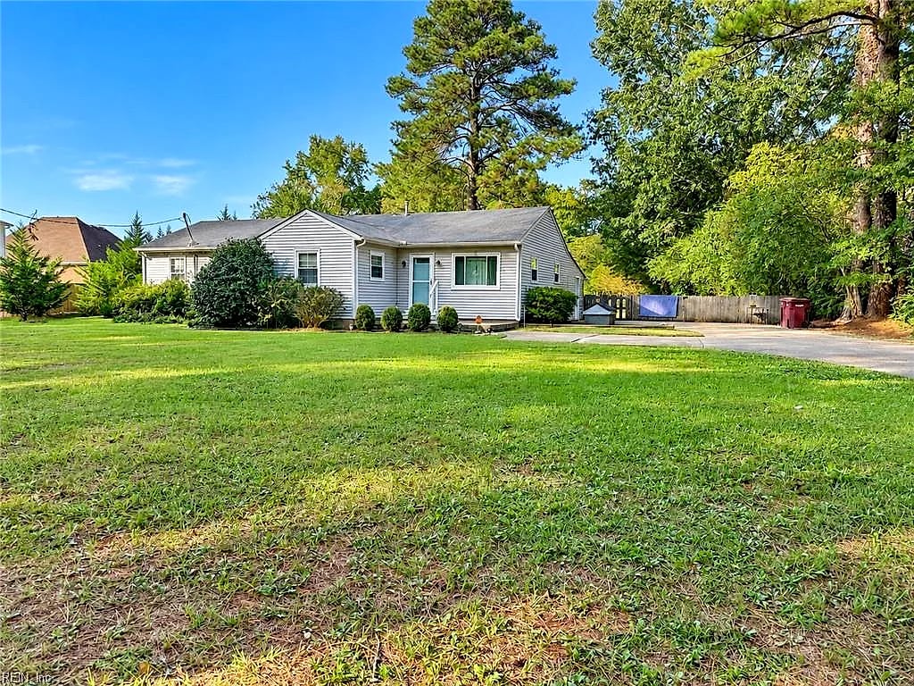 1145 Waters Rd, Chesapeake, VA