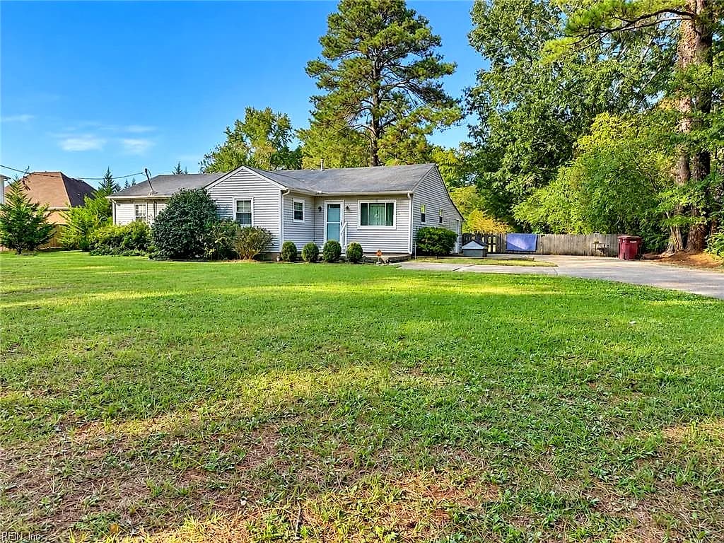1145 Waters RD, CHESAPEAKE VA 23322 - Photo 2