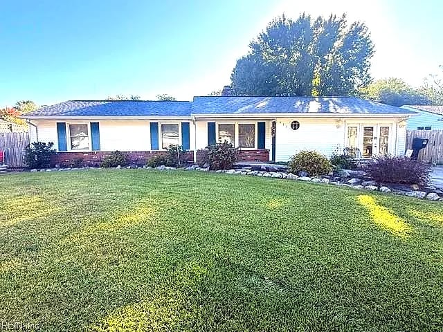 422 Barcelona Ln, Virginia Beach, VA