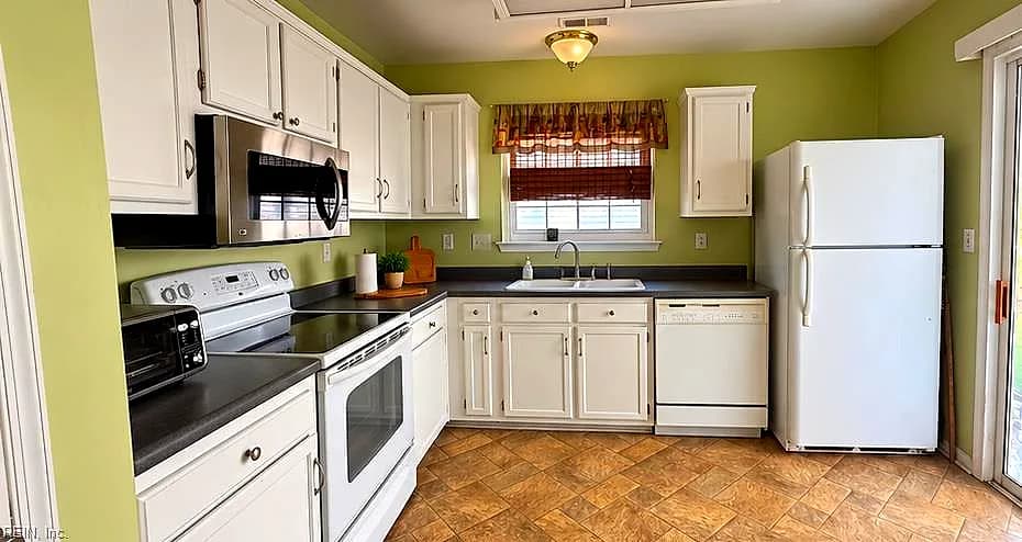 3539 Bunyan RD, VIRGINIA BEACH VA 23462 - Photo 4