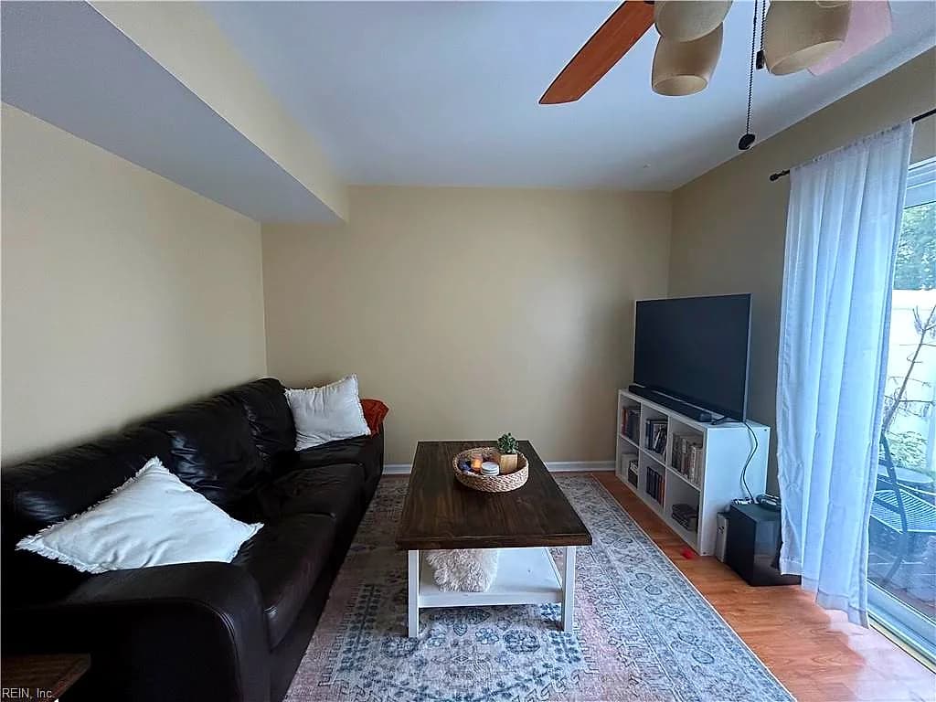 849 Cambridge DR, VIRGINIA BEACH VA 23454 - Photo 5