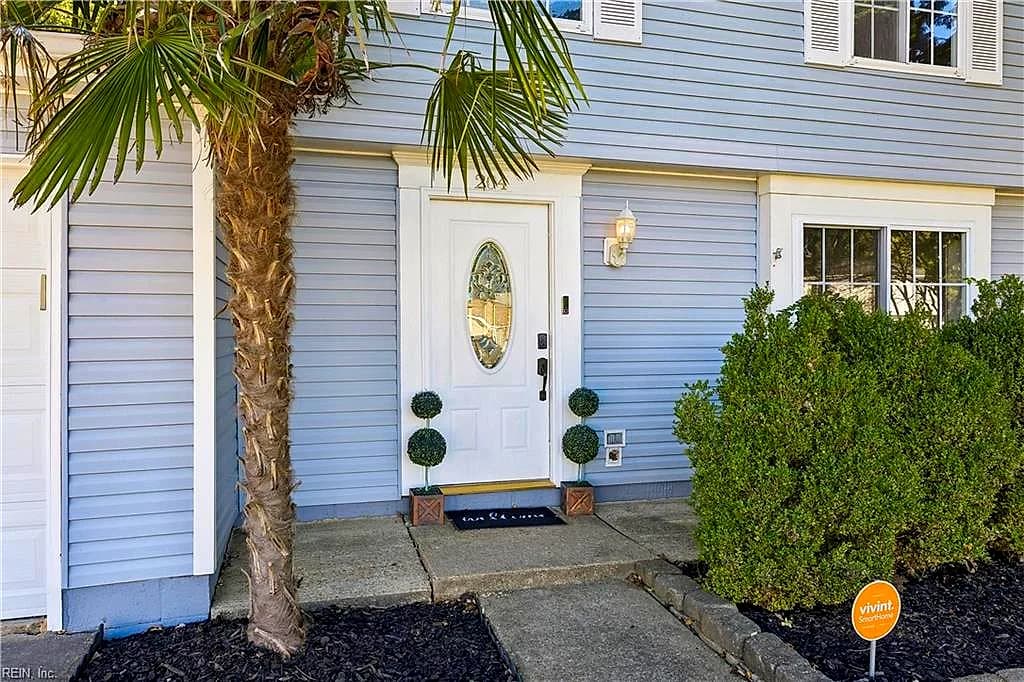 204 Charlotte DR, NEWPORT NEWS VA 23601 - Photo 4