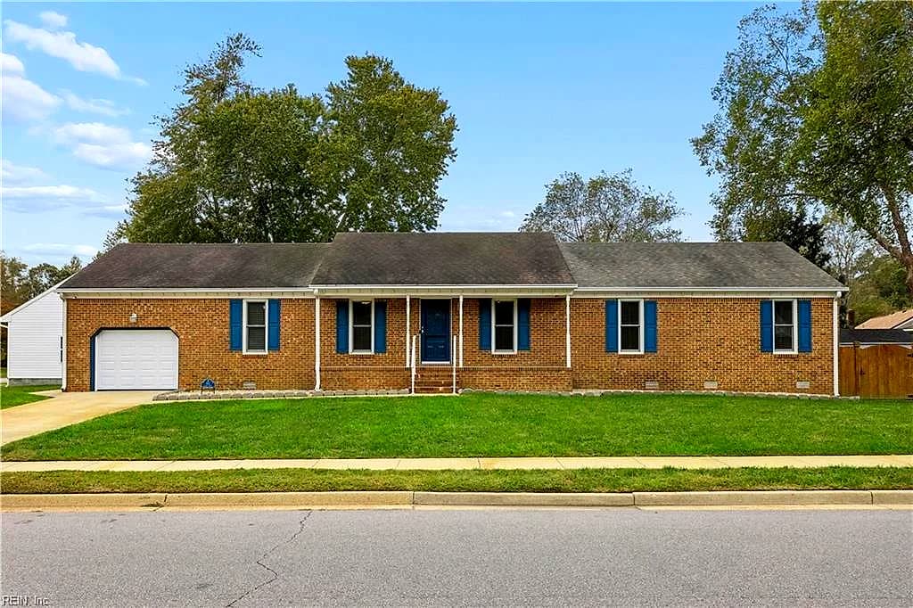 461 Gloria DR, CHESAPEAKE VA 23322 - Main photo