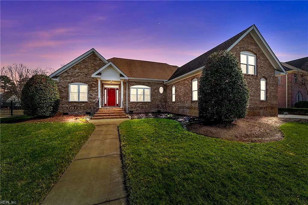 333 Greens Edge DR, CHESAPEAKE VA 23322 - Photo 2