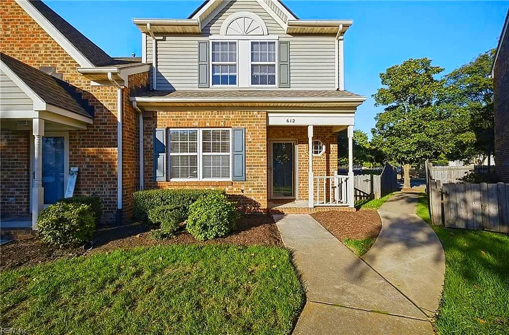 612 W Lake CIR #53, CHESAPEAKE VA 23322 - Photo 2