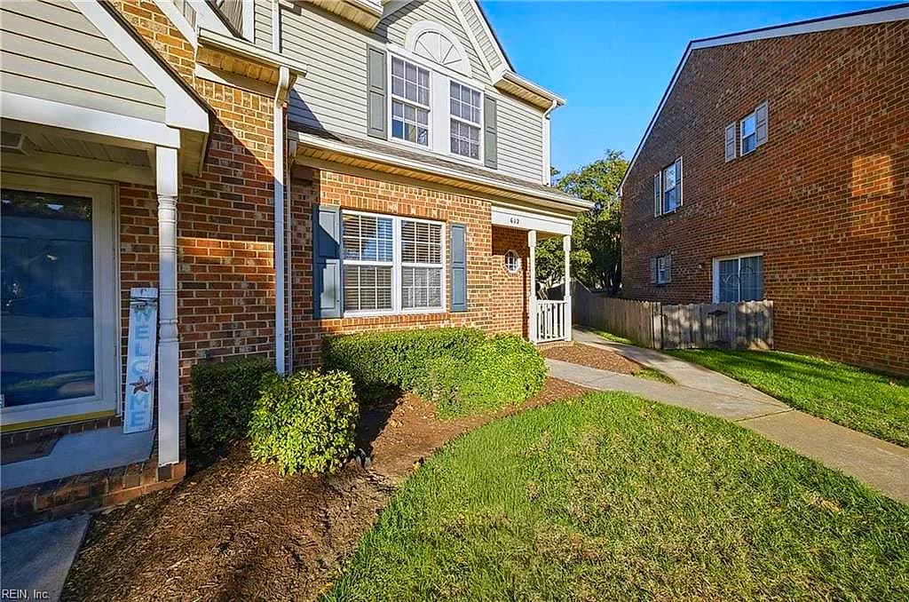 612 W Lake CIR #53, CHESAPEAKE VA 23322 - Photo 3