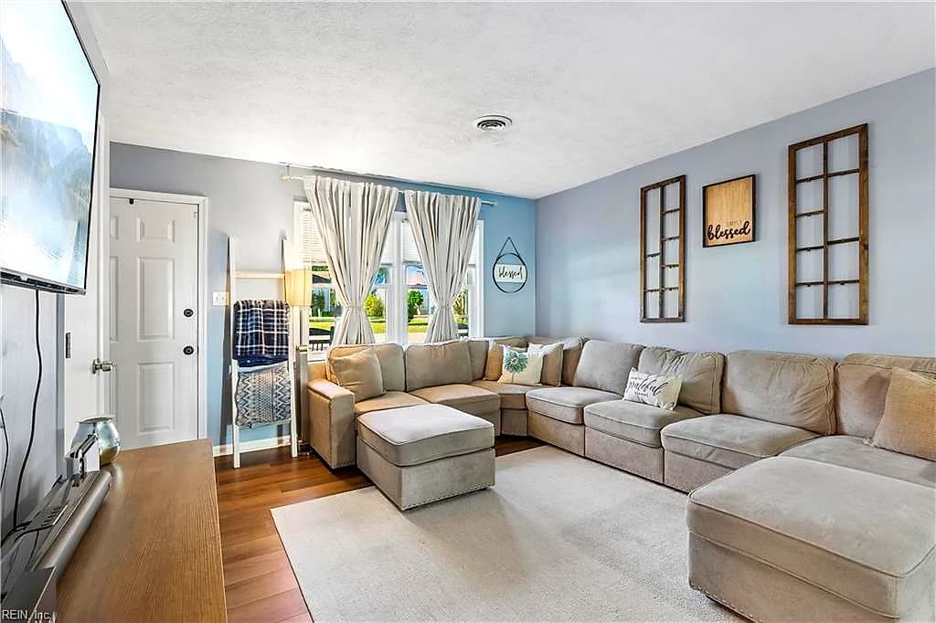888 Harpersville RD, NEWPORT NEWS VA 23601 - Photo 5