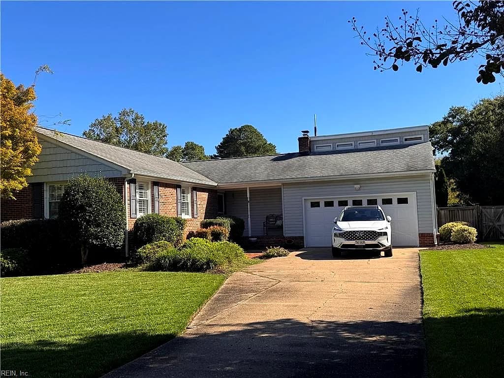 816 Queen Elizabeth DR, VIRGINIA BEACH VA 23452 - Photo 3