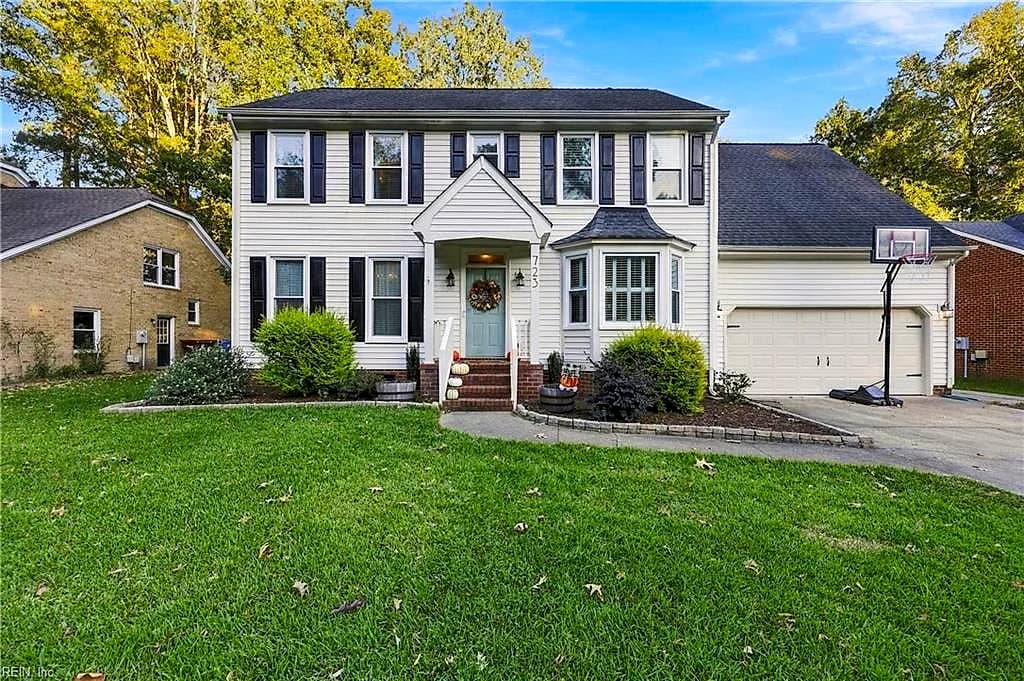 723 Aguila DR, CHESAPEAKE VA 23322 - Photo 2