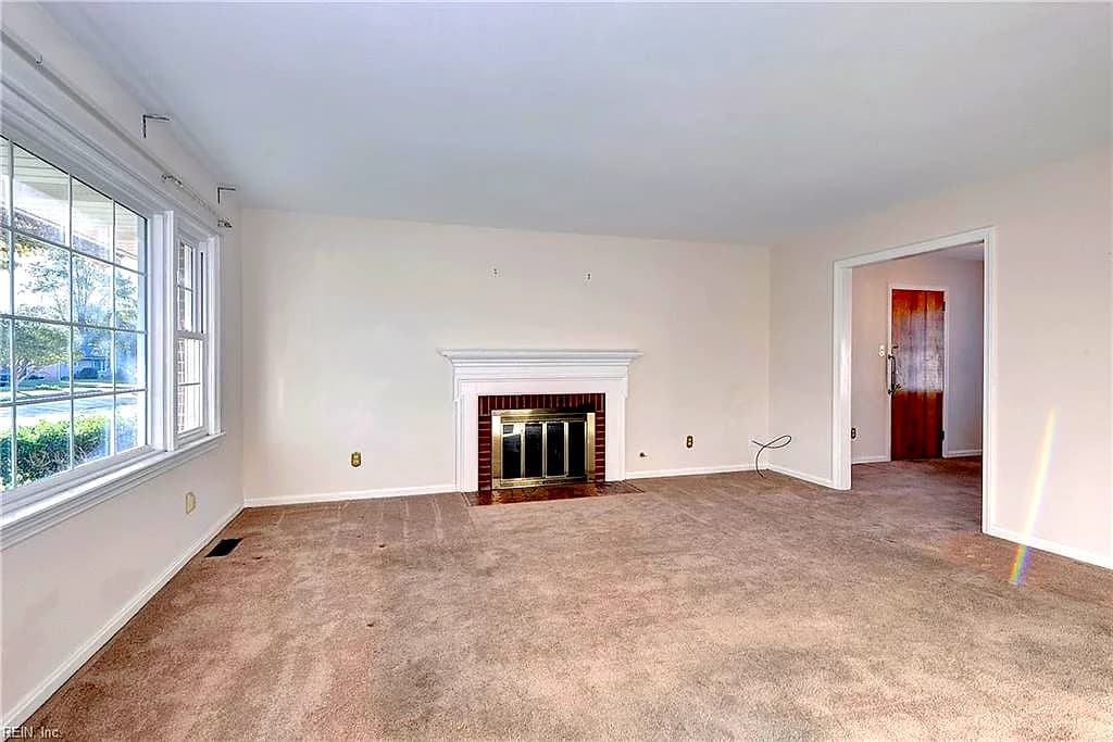 10 Calvert DR, NEWPORT NEWS VA 23601 - Photo 4