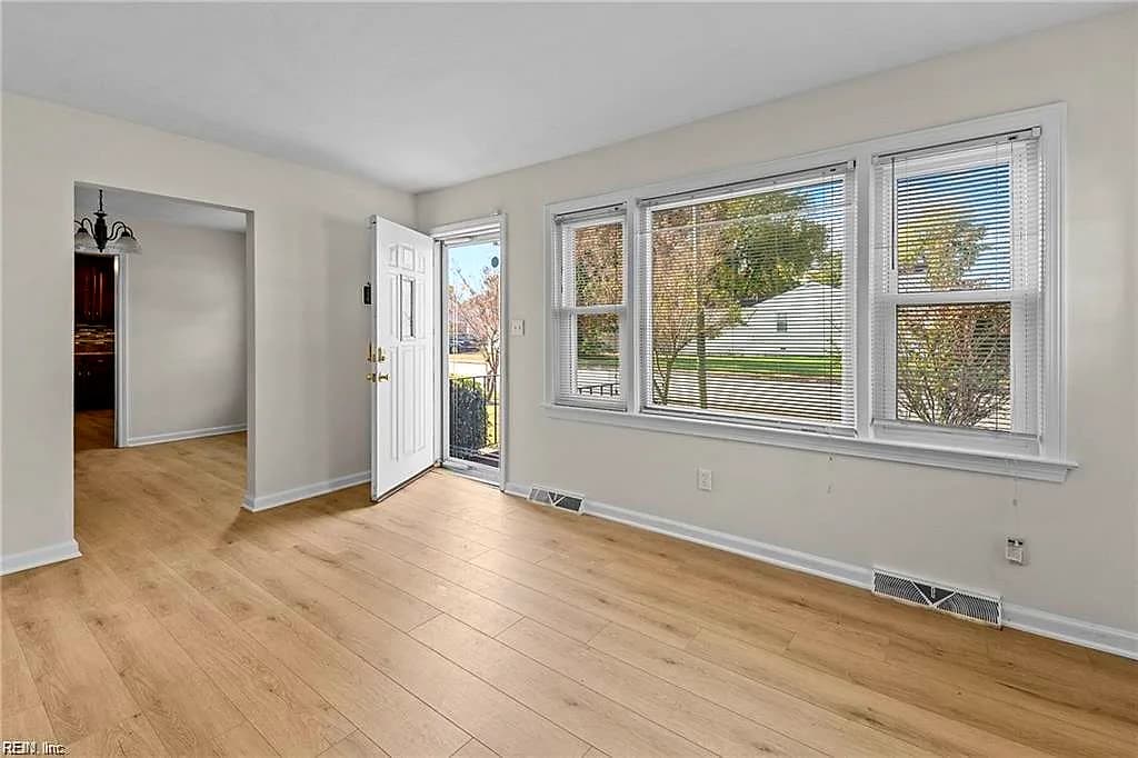 600 North AVE, NEWPORT NEWS VA 23601 - Photo 3