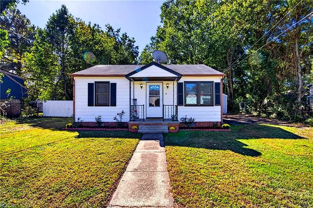 712 Summers PL, PORTSMOUTH VA 23702 - Main photo