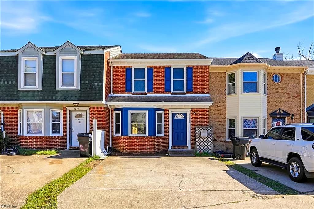 4661 Merrimac CT, VIRGINIA BEACH VA 23455 - Main photo