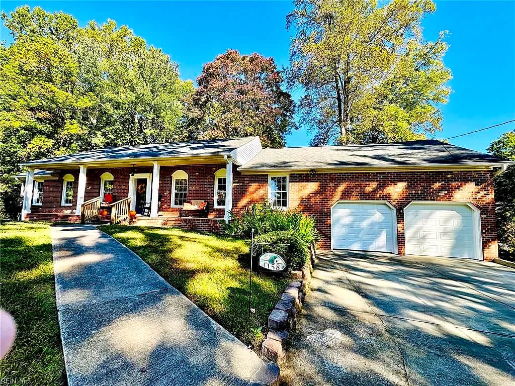 158 Bloxom Drive DR, NEWPORT NEWS VA 23608 - Main photo