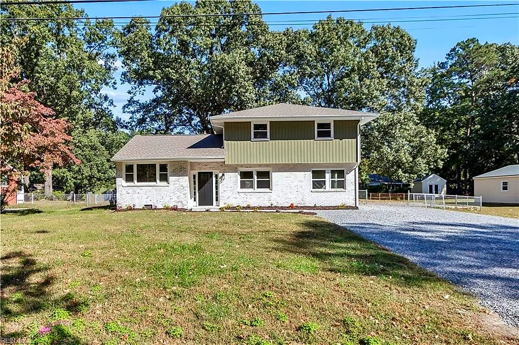 105 Cheadle Loop RD, SEAFORD VA 23696
