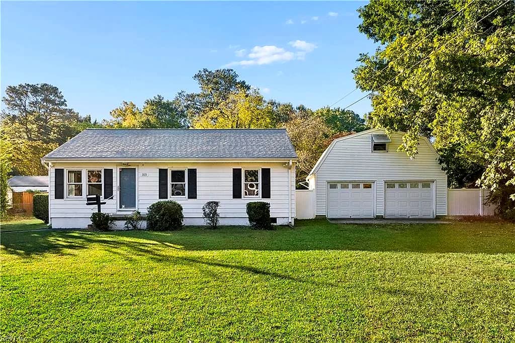 103 Parker AVE, NEWPORT NEWS VA 23606 - Photo 3