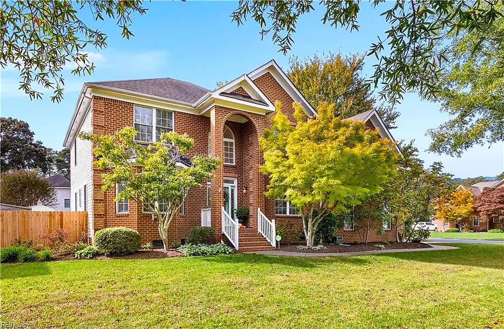 5717 Warning ST, VIRGINIA BEACH VA 23464 - Photo 3
