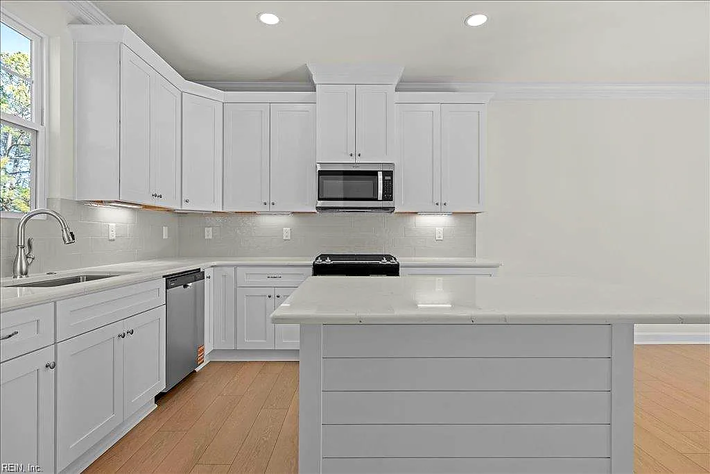 639 22nd ST #D, VIRGINIA BEACH VA 23451 - Photo 5