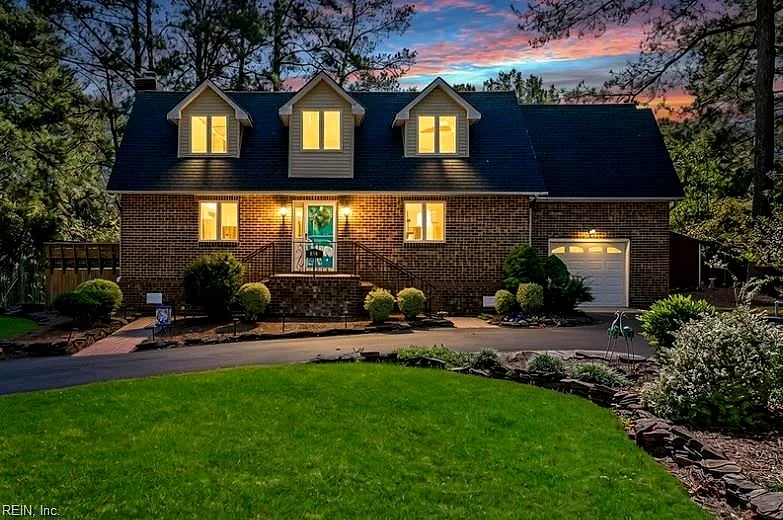 246 Hunts Neck RD, Poquoson — 4 bed Residential, 2,244 sqft