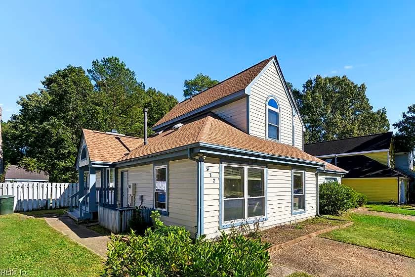 917 Woodcreek DR, NEWPORT NEWS VA 23608 - Photo 4