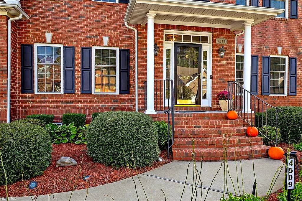 4509 Winnie DR, CHESAPEAKE VA 23321 - Photo 4