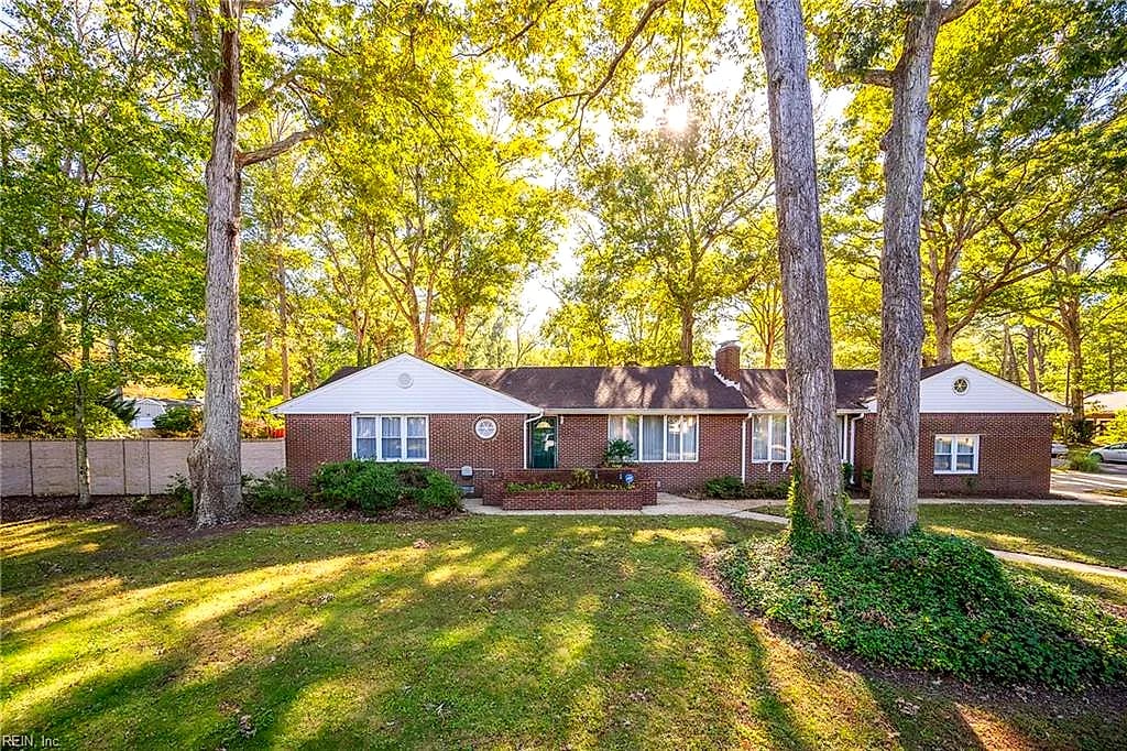 4605 Hermitage RD, Virginia Beach — 3 bed Residential, 2,238 sqft