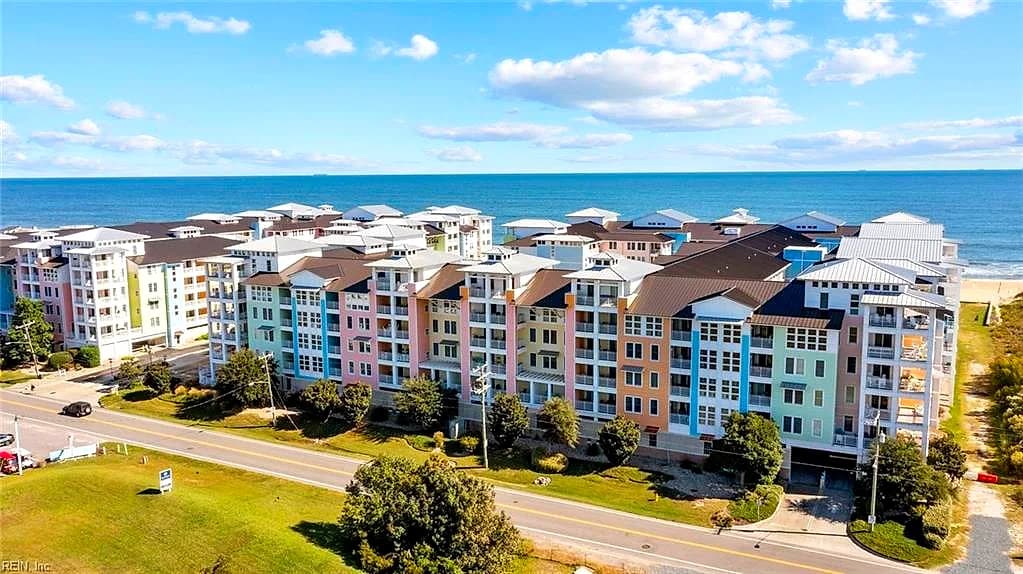 3700 Sandpiper RD #114, VIRGINIA BEACH VA 23456 - Photo 4