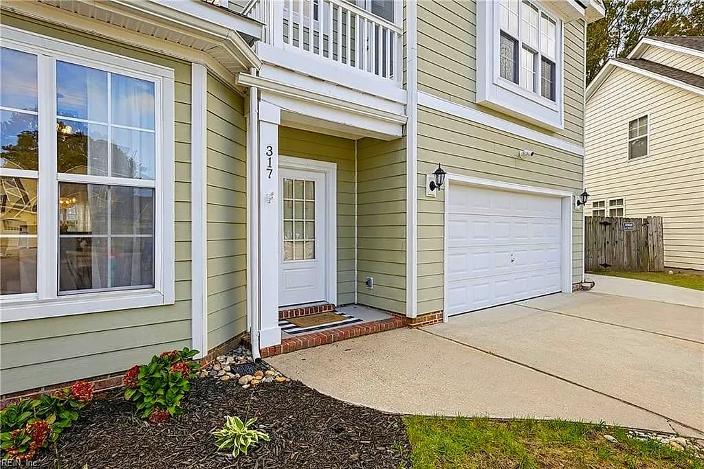 317 Vine CT, VIRGINIA BEACH VA 23452 - Photo 4