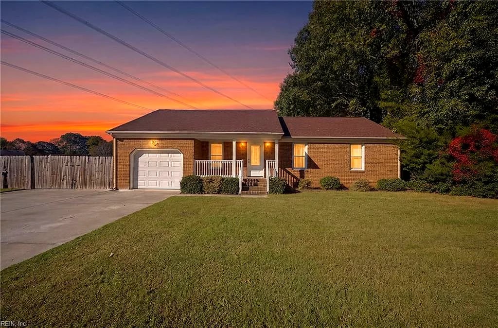 700 Gladesdale DR, Chesapeake — 4 bed Residential, 1,744 sqft