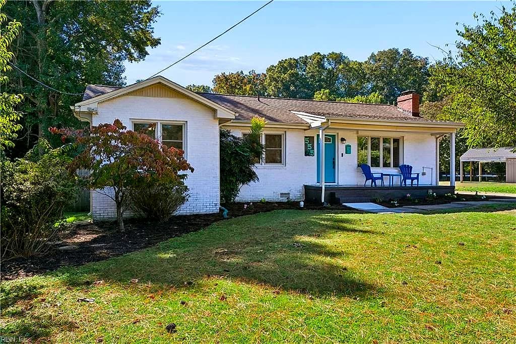 555 Blount Point RD, NEWPORT NEWS VA 23606 - Photo 3