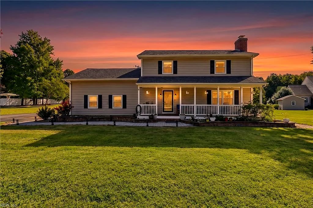 1000 Lakeside DR, Yorktown — 5 bed Residential, 2,464 sqft