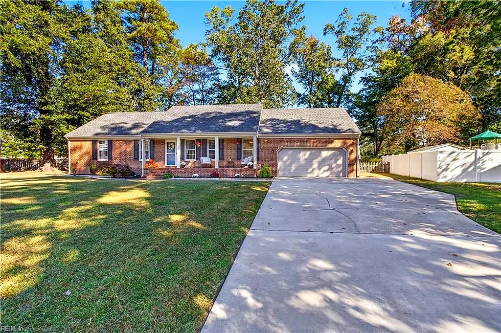 405 Bridle CT, CHESAPEAKE VA 23323 - Photo 3